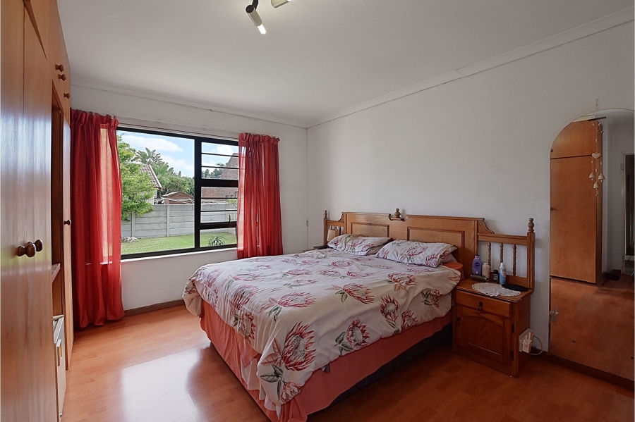 4 Bedroom Property for Sale in Welgelegen 3 Western Cape